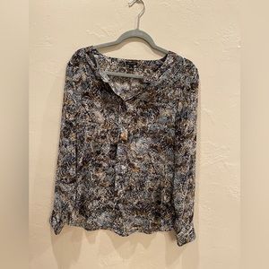 Banana Republic size 6 blouse